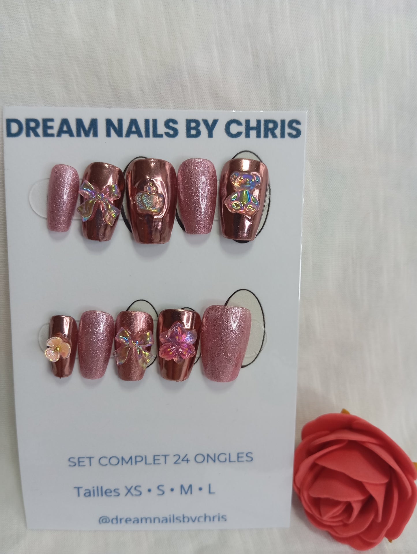 Press-on Nails "Papillon Chromé"