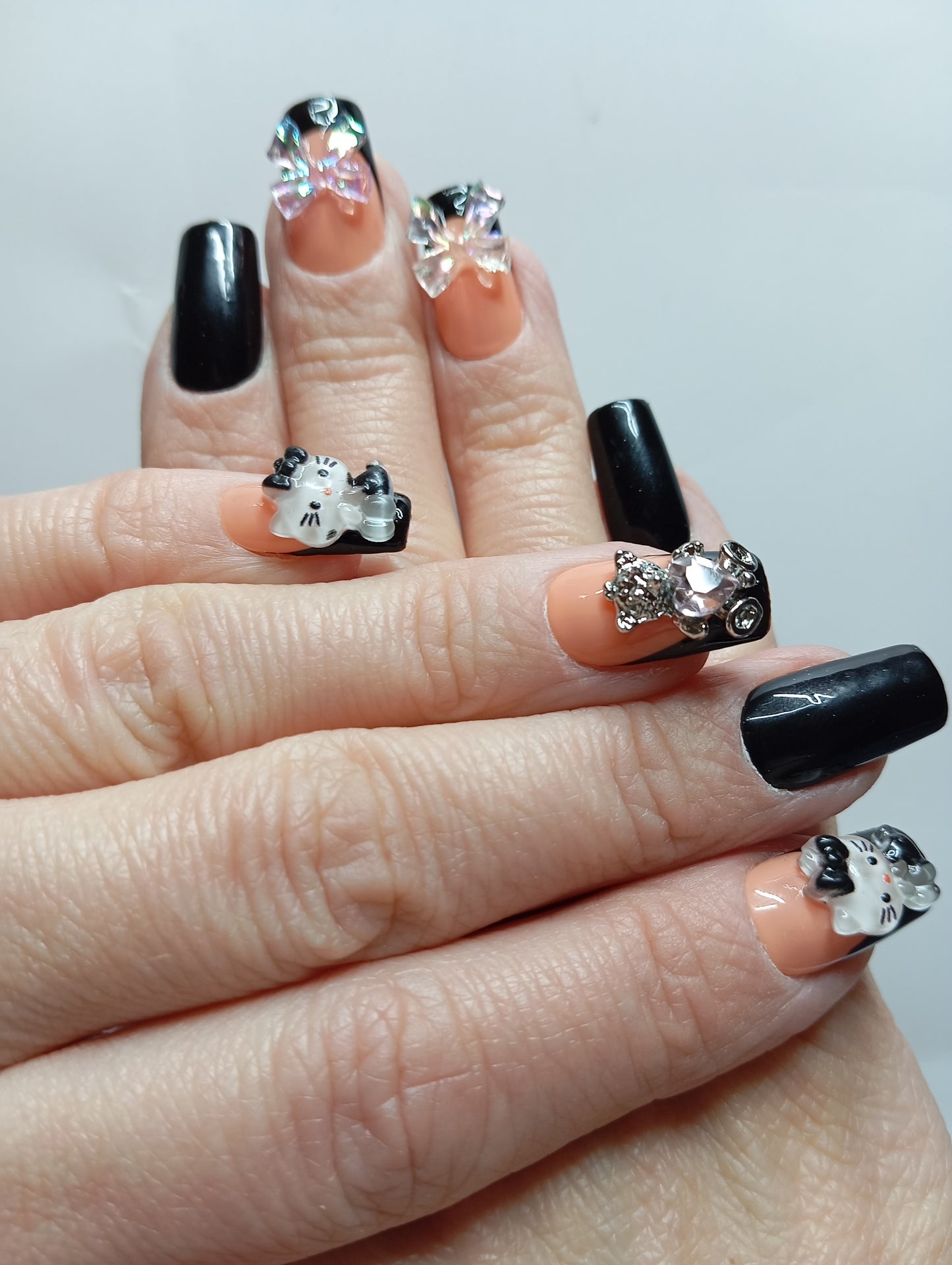 Modèle “Black Kitty Glam”