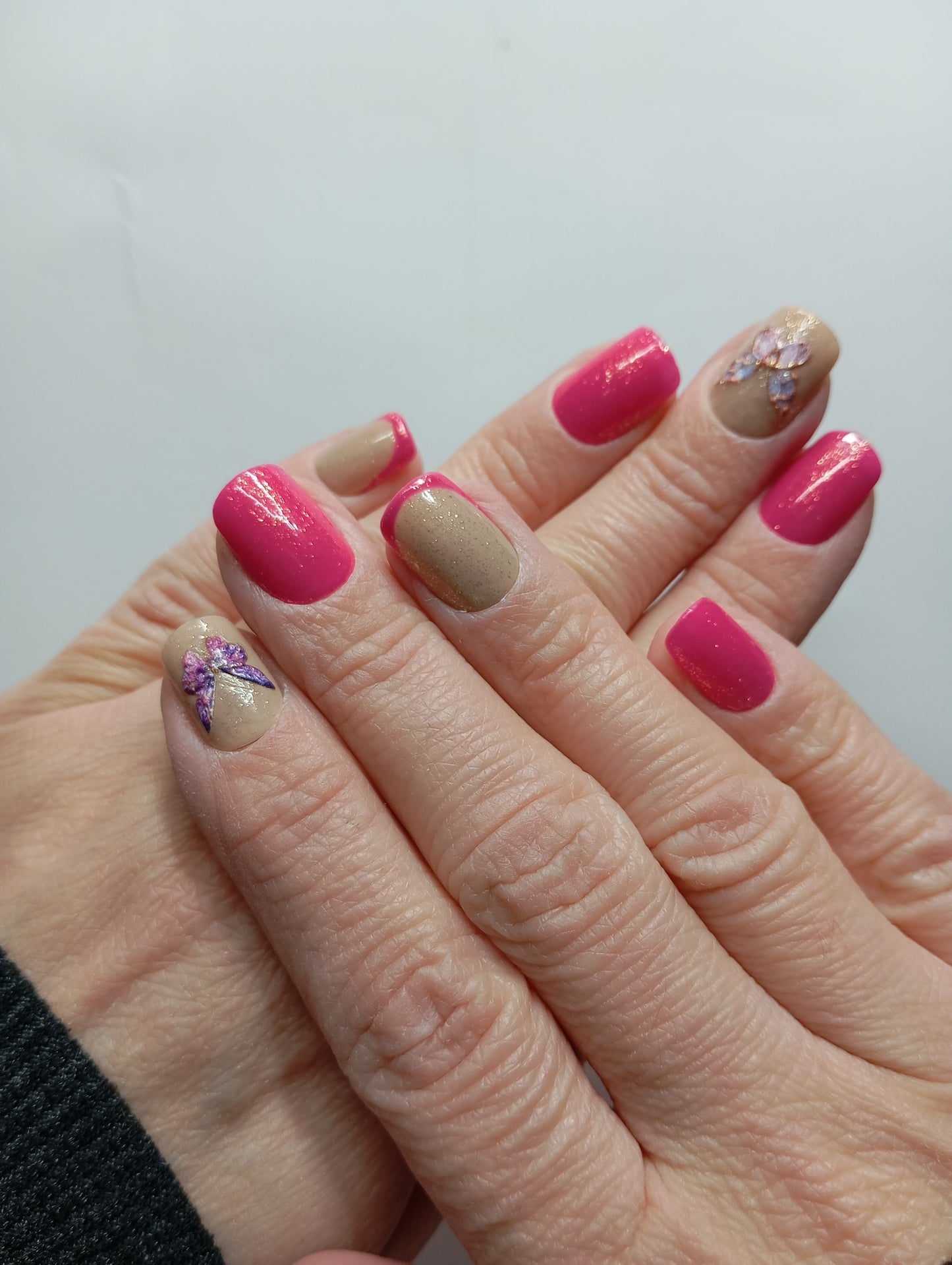 💅 Press-On Nails – Rose Fuchsia & Nude Papillon Cristal