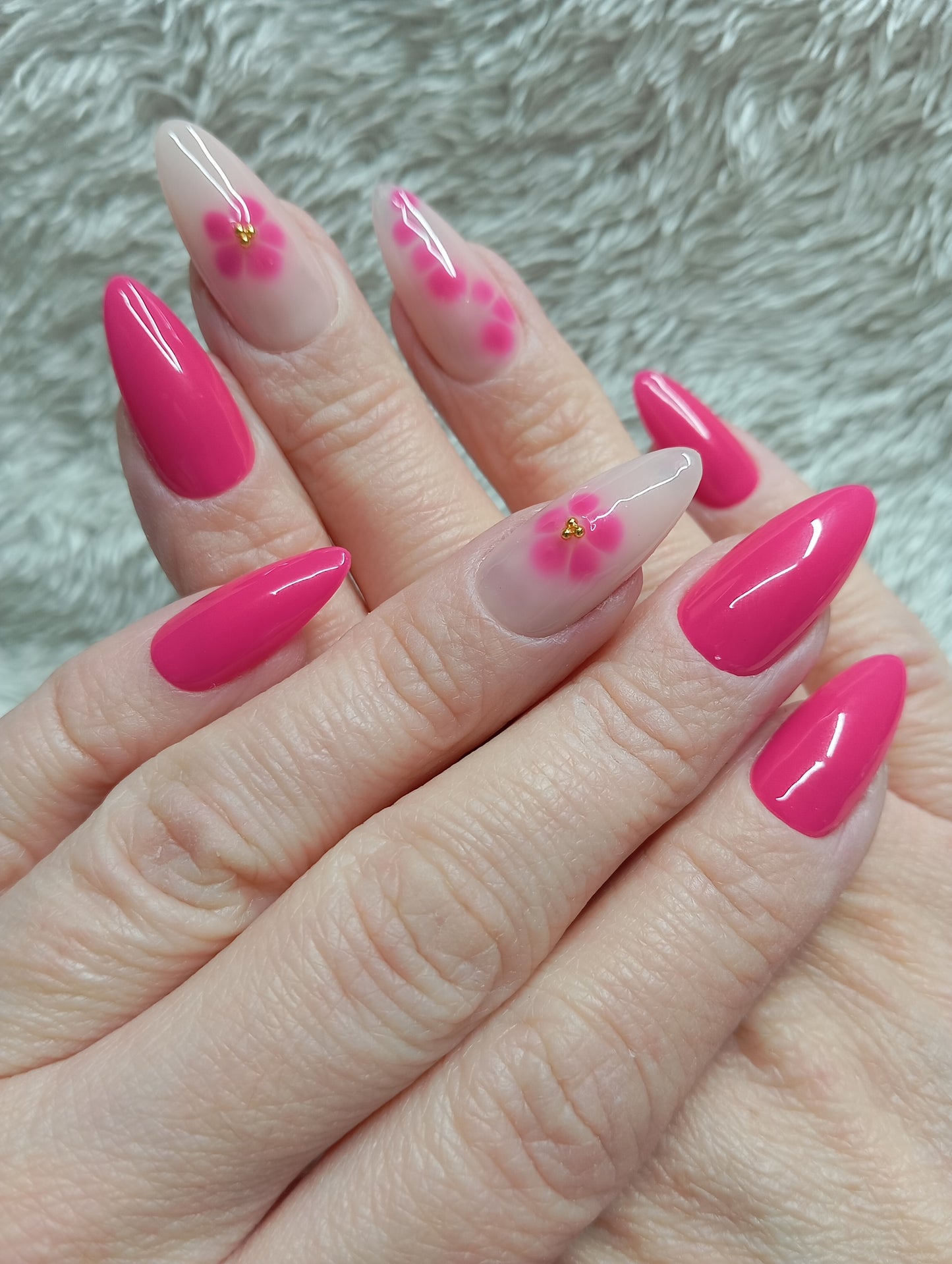 Press on nails 💕 Blossom