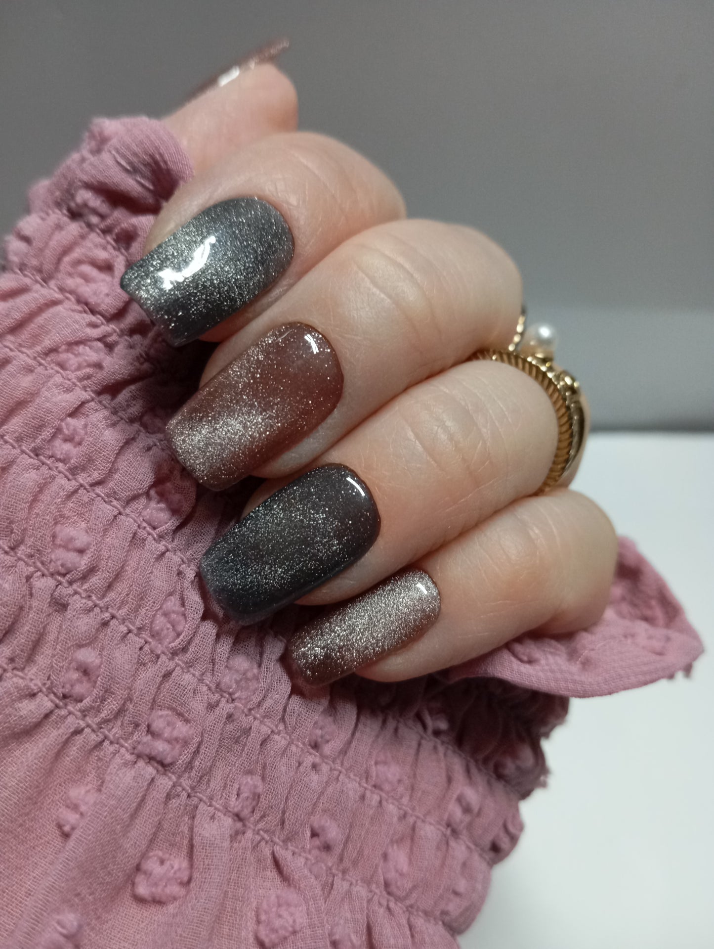 Press-on Nails "Cat Eye Météorite"