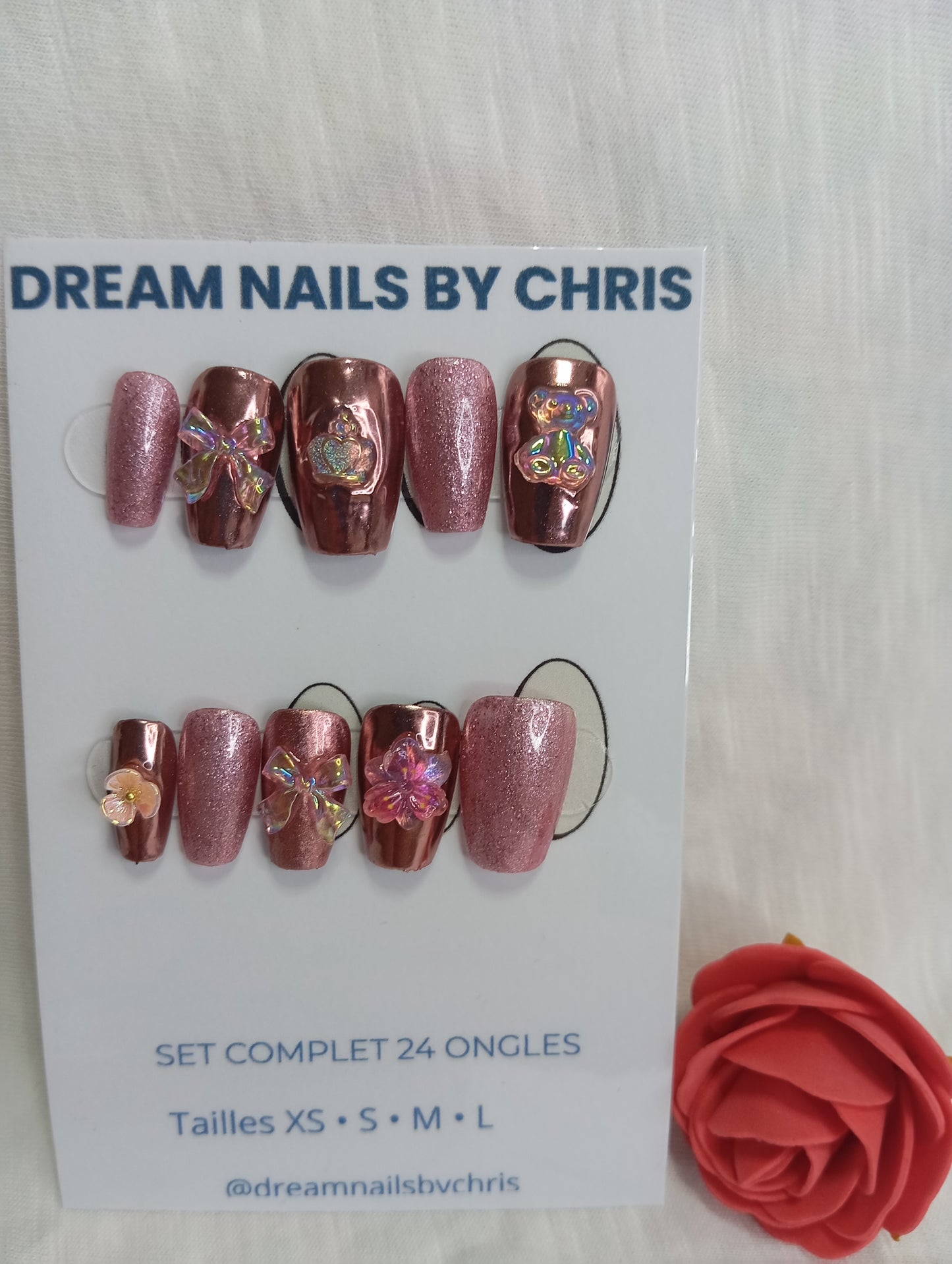 Press-on Nails "Papillon Chromé"