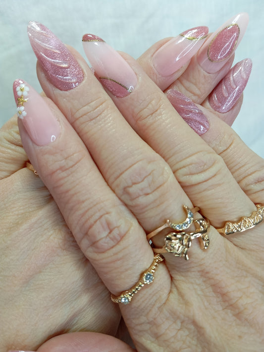 Press-on Nails "Rose Quartz Lunaire"