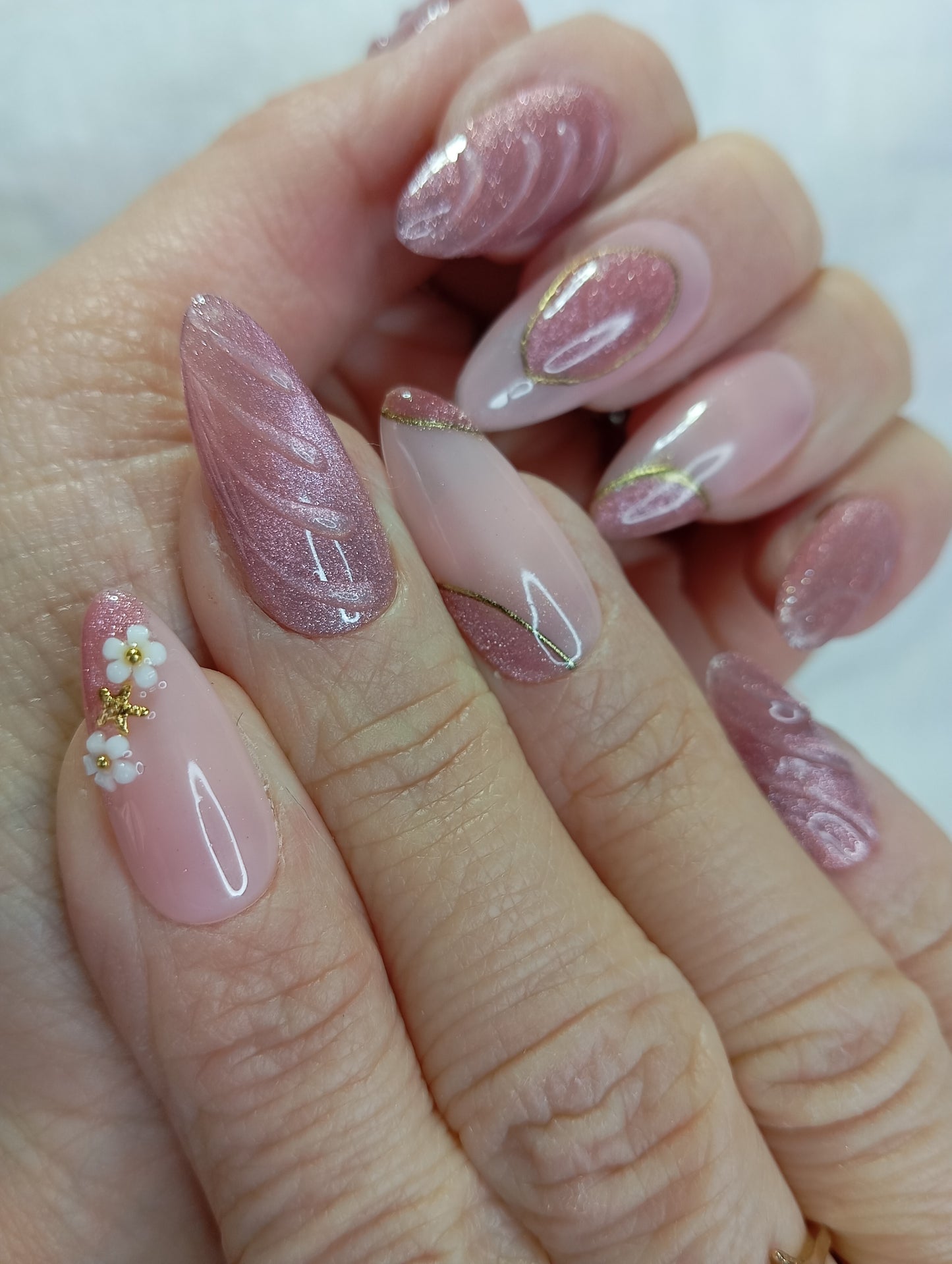 Press-on Nails "Rose Quartz Lunaire"
