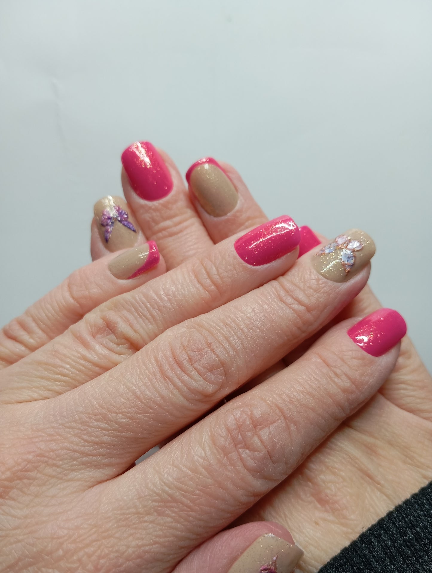 💅 Press-On Nails – Rose Fuchsia & Nude Papillon Cristal