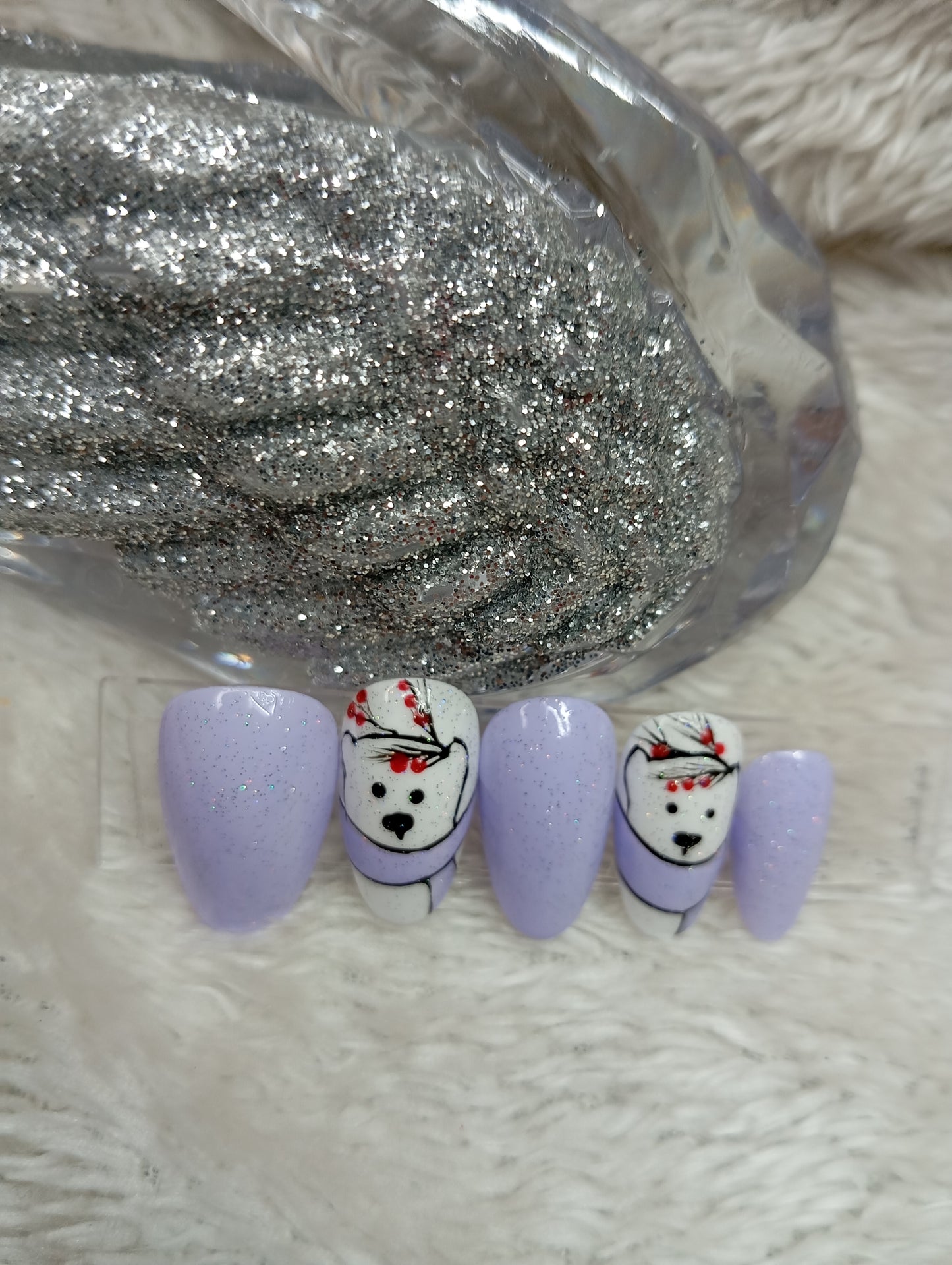 Press-On Nails Amande/Ovale "Ours Polaire de Noël"