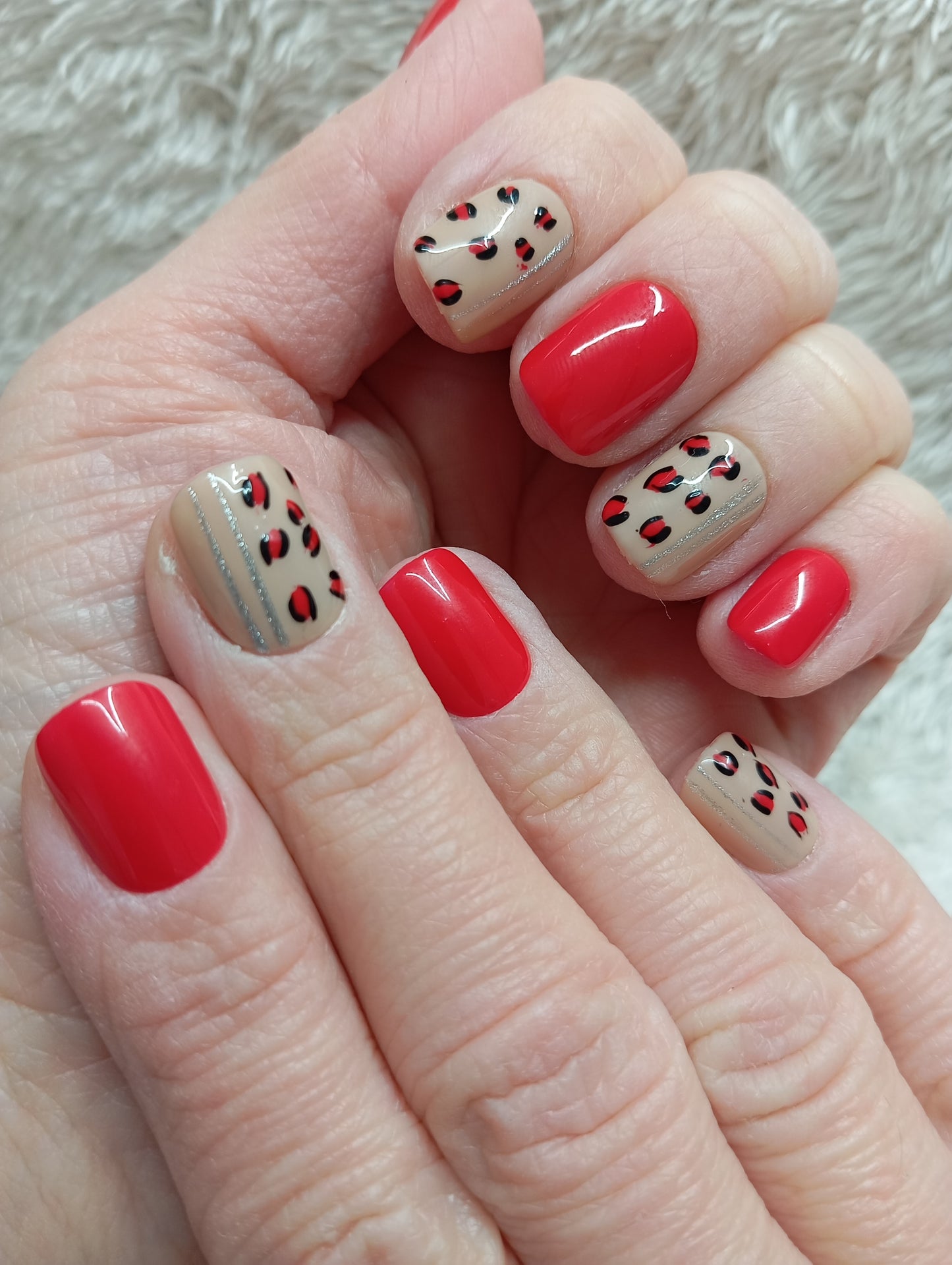 💅 Press-On Nails🔴 Rouge Félin