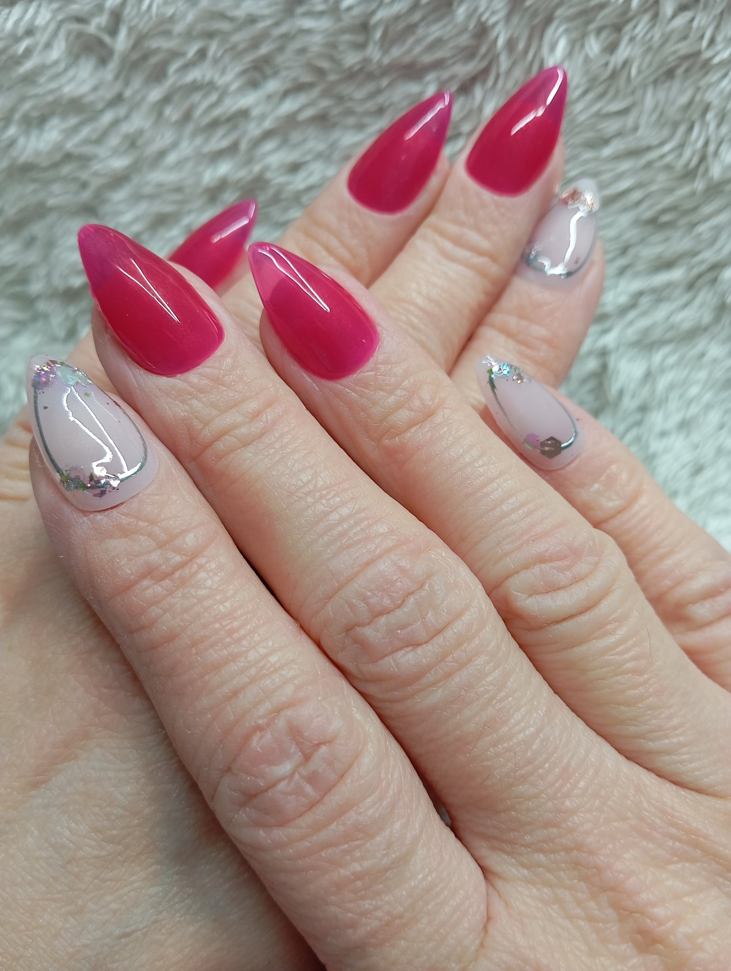 💅 Press-On Nails – Fuchsia Glow