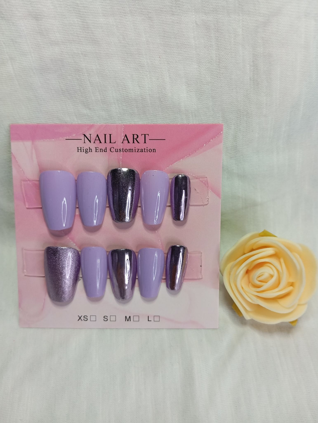 Press-On Nails Lavande Pastel & Chrome Métallique